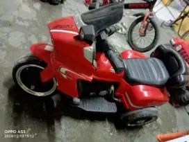 Motor aki anak-anak