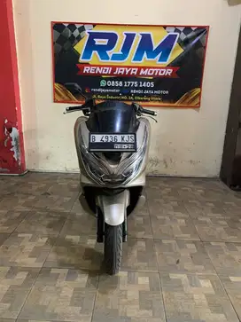 Promo Akhir Tahun Honda PCX 2018 Komplit