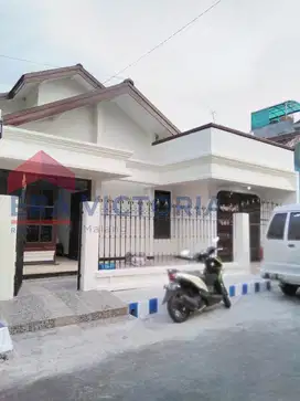 Rumah Bagus dan Terawat Lokasi Singosati dekat Exit Tol