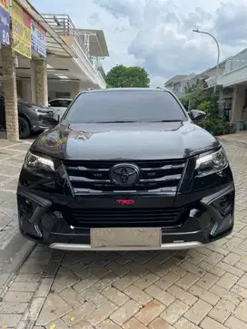 Fortuner 2.4 AT VRZ TRD Sportivo 2019