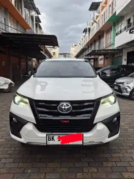 Toyota fortuner VRZ TRD AT 2019