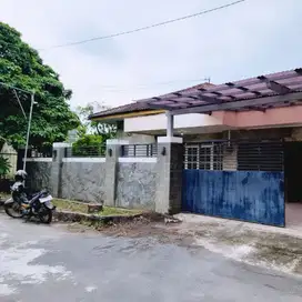 Rumah luas dan nyaman di lokasi strategis Solo Baru