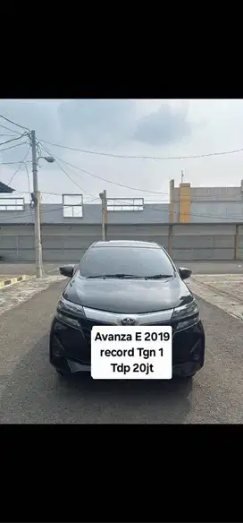 Toyota Avanza E / G nik 2019 dp 20jt at / 2020 - hitam record