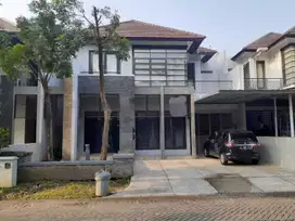 DIJUAL Rumah Waterfront Citraland Bagus & sangat terawat