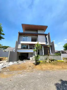 Rumah Baru Mewah Modern di Citraland Utama Golf Avenue Surabaya Barat