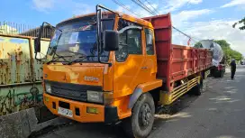 Mitsubishi fuso 220 ps engkel bak besi long 7.5m tahun 2012