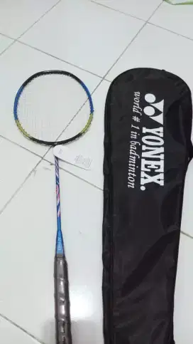 Raket badminton dan tas