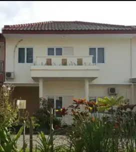 Rumah Villa di Jual