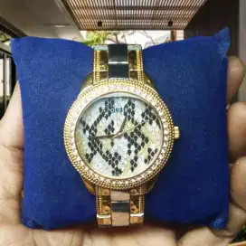 Guess Serpentine Rose Gold Tone Original bekas jam mewah wanita