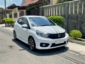 Honda Brio RS 1.2 Matic Putih tahun 2021, Km 17rb, Plat AD fullset.