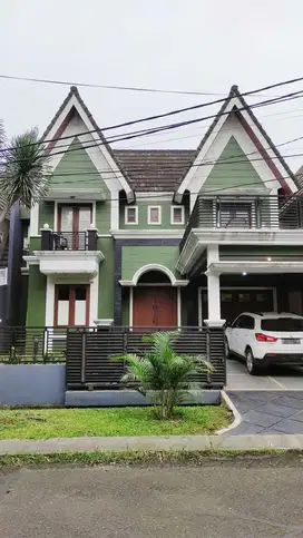 Rumah dijual cepat mewah asri siap huni bukit golf riverside cibubur