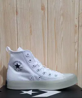 SALE SEPATU CONVERSE CTAS CX EXPLORE HI WHITE