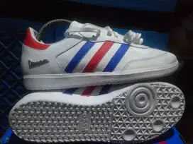 Adidas samba vespa US 9,5 UK 9 fr 43,5 chn 27,5