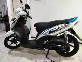 Mio J Sporty Putih