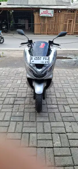 HONDA PCX ABS 2019 MESIN ORIGINAL DIJUAL DIBELI/KONTAN NEGOTIPIS/TT