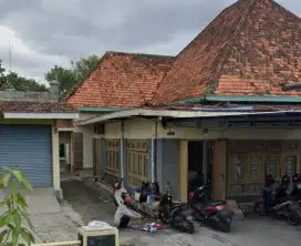 Tanah dan bangunan pinggir jalan besar di Mantrijeron Yogyakarta