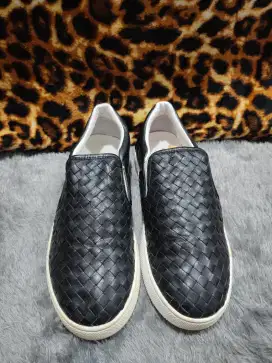Bottega Veneta size 40