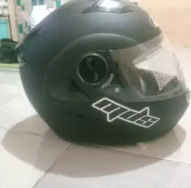 Helm MDS kondisi baru sesuai di photo