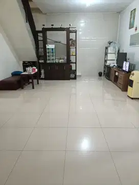 Dijual Rumah Di Singgasana Pradana