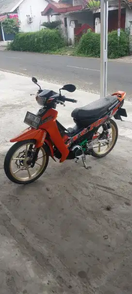 Yamaha fiz r tahun 2002 mulus