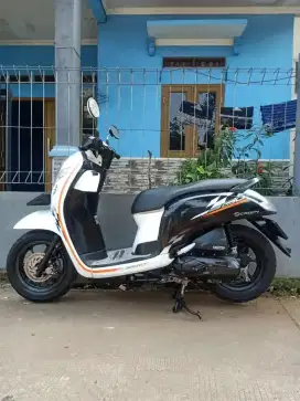 Scoopy Fi 2019 SS Lengkap