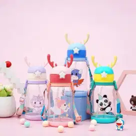 Botol Minum Anak Motif / Tempat Minum Anak 610ML