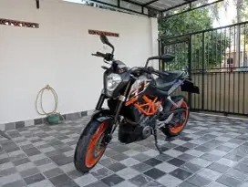 KTM duke 250 abs