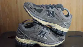 Sepatu new balance 1906 nb 1906r