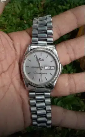 Jam Tangan Pria Mido Commander automatic 2836