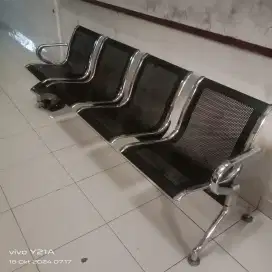 Kursi Besi 4 seat