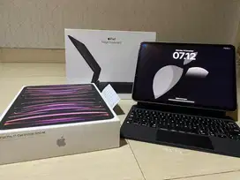 Di jual IPAD PRO 11 M2 512 include Magic Keyboard Apple