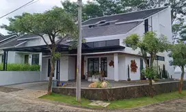 Rumah Mewah 2 lantai di BSB Village semarang