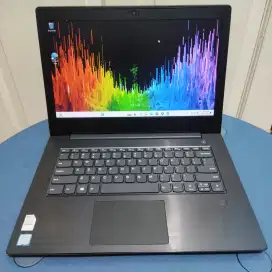 Laptop i5 Gen 8 FHD 8GB RAM/256GB SSD win 11