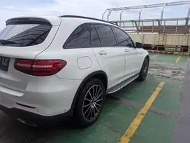 Mercedes-Benz GLC200 2019 Bensin