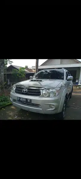 Toyota Fortuner 2005 Bensin