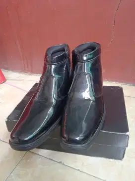 Sepatu PDH kilap size 44 baru ada box