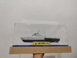 Miniatur KRI Todak