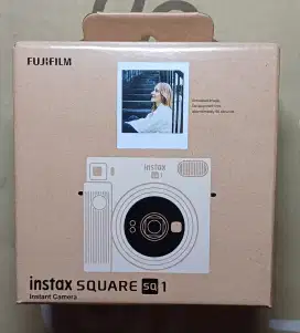 FUJIFILM Instax Square SQ-1 Instan Camera