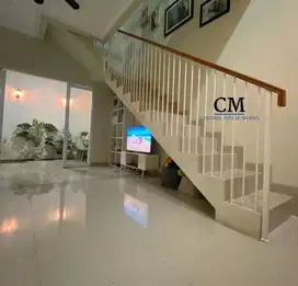 RAILING/PEGANGAN TANGGA BESI MINIMALIS HAND KAYU