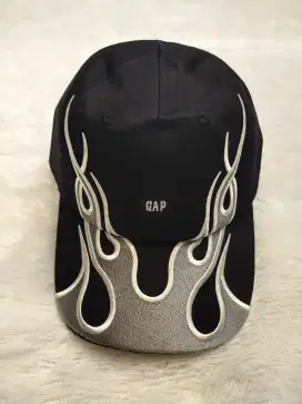 Luxury BALENCIAGA x GAP caps sangat keren dan fashionable