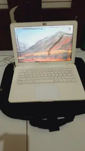 DI JUL MACBOOK WHITE