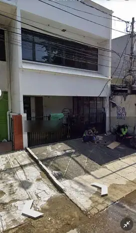 Ruko di Kebayoran baru jakarta selatan, siap pakai