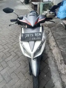 di jual honda vario tahun 2011 surat lengkap