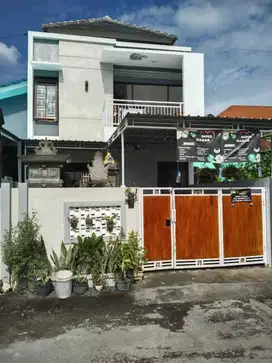 DI SEWAKAN RUMAH MINIMALIS 2 LT FULLY FURNISHED LOKASI DENPASAR