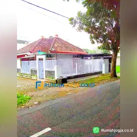 rumah termurah tanah luas dekat kampus UII jln kaliurang Km 12