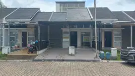 DIJUAL RUMAH KOMPLEK GREEN RESORT ALANG ALANG LEBAR 5 MENIT KE BANDAR