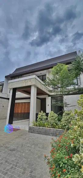 RUMAH MINIMALIS MODERN 2 LANTAI DEKAT PAGI SORE KEMANG