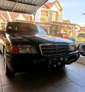 Mercedes C180 1995 Istimewa