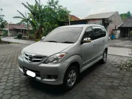 TOYOTA AVANZA G 1.3 M/T 2010 SILVER