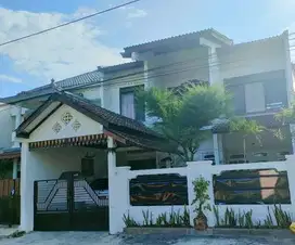 JUAL RUMAH MEWAH ASRI 2 LANTAI DI BANGUNTAPAN BANTUL